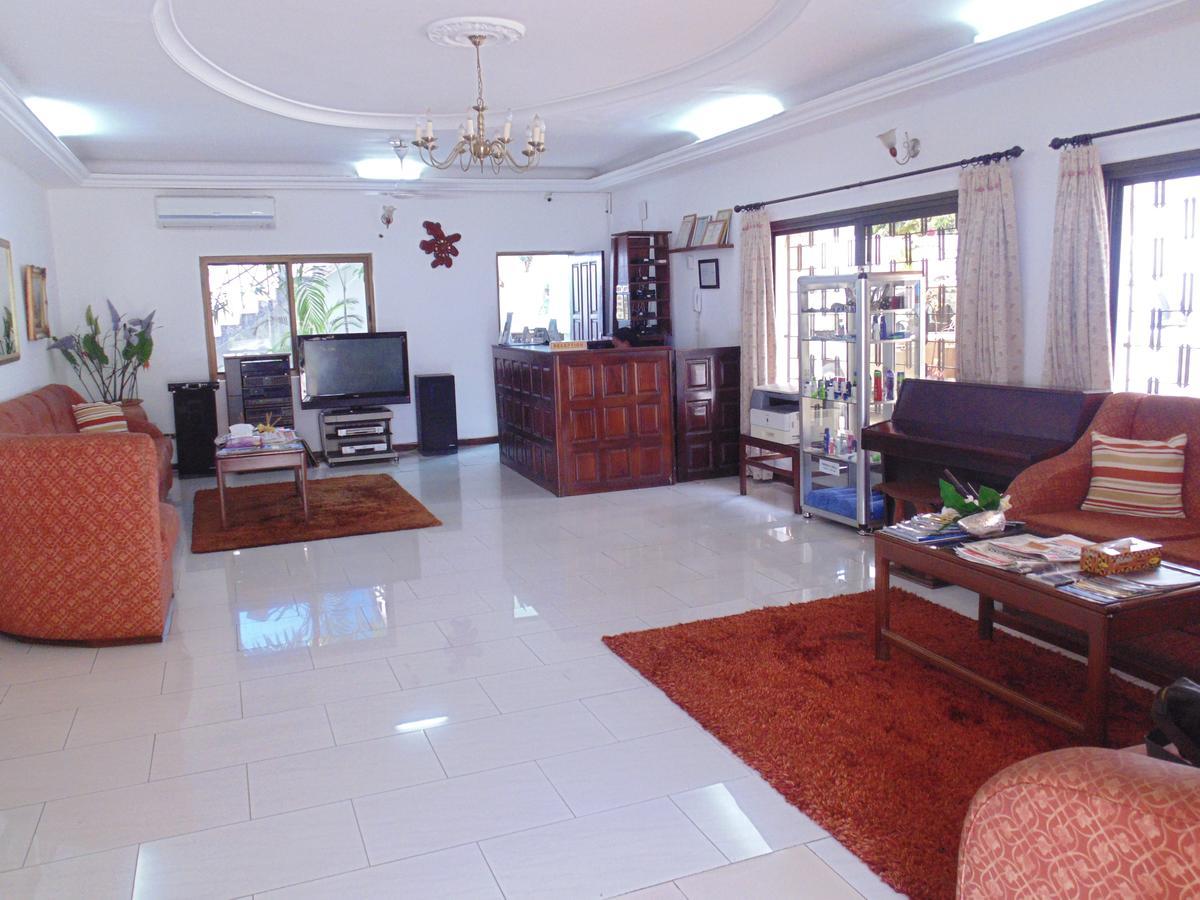 Lavender Lodge Hotel Accra Luaran gambar