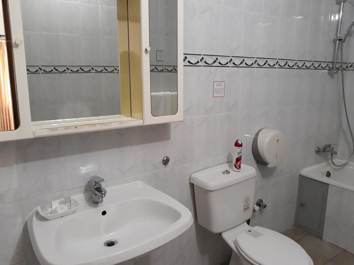 Lavender Lodge Hotel Accra Luaran gambar
